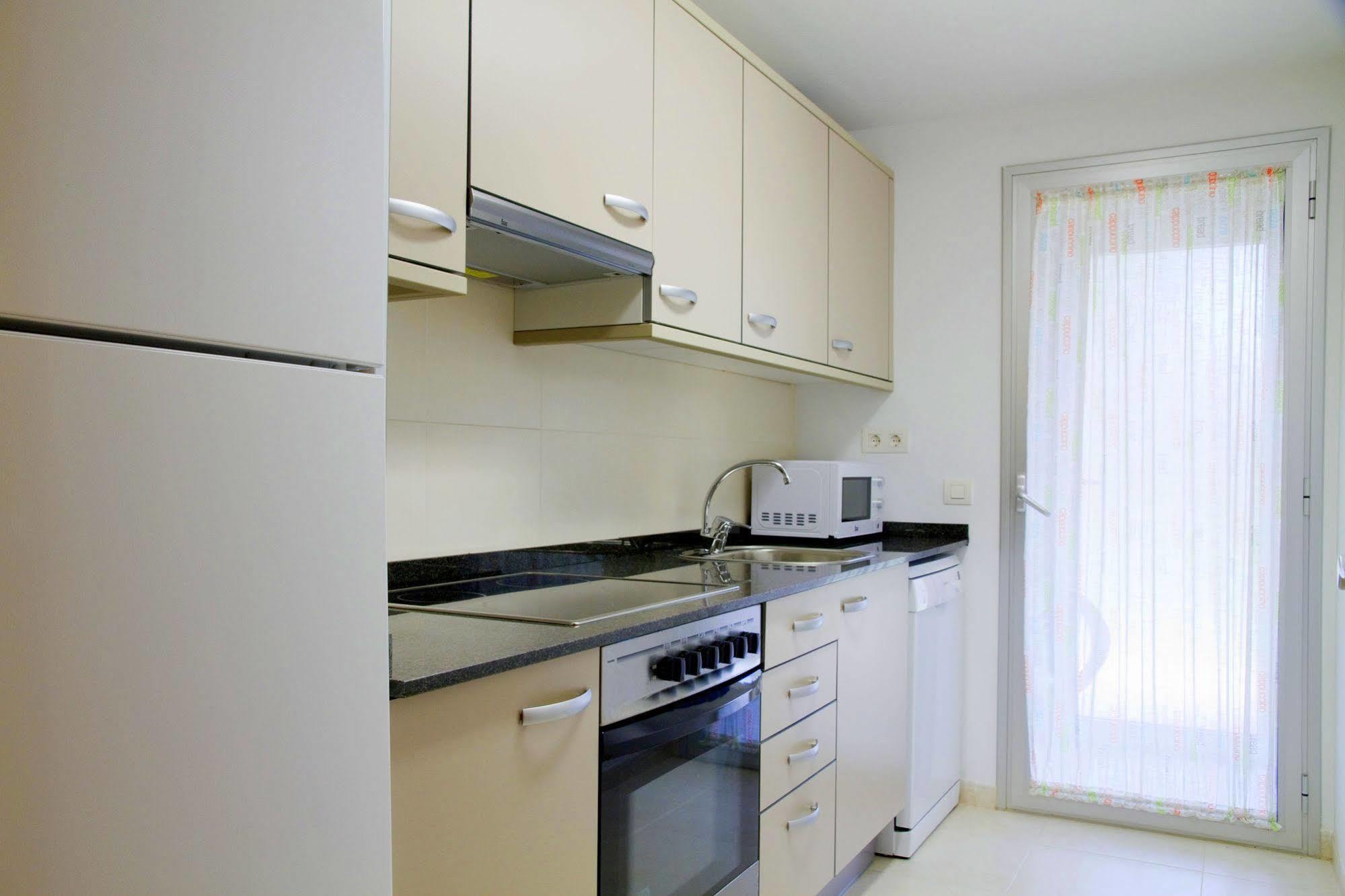 Paradise Village Litoral Costa Dorada Salou Exterior photo