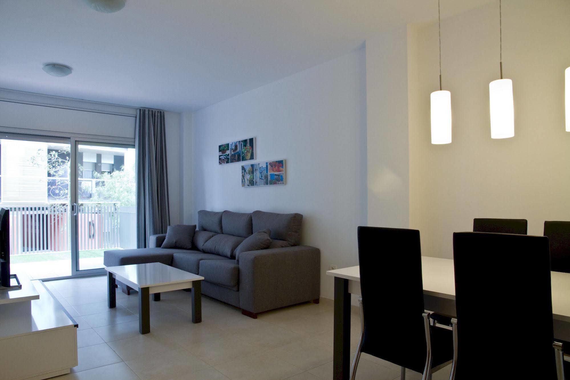 Paradise Village Litoral Costa Dorada Salou Exterior photo